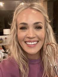 🔴Lainey Wilson Official🔴