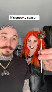 KIDS GROW UP THINKING DAD DIDN'T WANT THEM, THE WHOLE TIME MOM KEPT HIM  AWAY. S OSTATTER BIK bs ATTER R B サ HERE HE RE