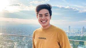 Keduanya berjuang keras untuk meraih. Profil Dan Biodata Jerome Polin Youtuber Yang Berkuliah Di Jepang Dikabarkan Dekat Jessica Jane Surya