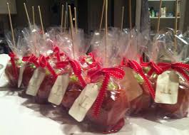 Love The Idea Of Candied Apples As A Fall Wedding Favor Use Ribbon To Match Theme Halloween Wedding Favors Wedding Favors Fall Apple Wedding Favors