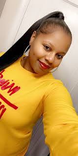 Diane Corn's Instagram, Twitter & Facebook