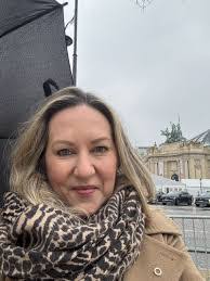 Shauna Bird's Instagram, Twitter & Facebook