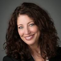 Loni Lowe's Instagram, Twitter & Facebook