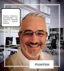 Courtney Benoit's Instagram, Twitter & Facebook