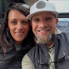 Help me solve a debate with my husband. Looking for a 3-4 bedroom home in  Columbia or Spring Hill with a 2 acre minimum. Max is $600k. Is this  unrealistic? Would it