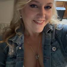 Does anyone remember graduating from Lynn Tech in 1998?