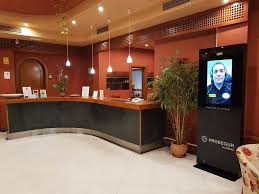 Hotel las eras offers modern accommodation near zafra's ferida trade fair, 5 minutes' walk from the historic centre, zafra hospital and the law courts. Hotel Las Eras Zafra