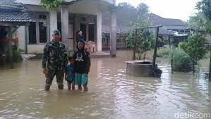 Free 12 monata srikaton kayen anisa mp3. Makin Meluas Banjir Genangi 9 Desa Di Pati