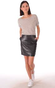 Maybe you would like to learn more about one of these? Jupe Droite Cuir Agneau Noire La Canadienne La Canadienne Robe Jupe Top Cuir Noir