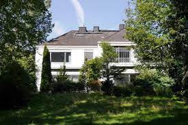 Häuser zum kauf in frankfurt verzeichnet auf einer landkarte mit lokalinformation zu frankfurt. Haus Zum Verkauf Lerchesbergring 98 60598 Frankfurt Am Main Sachsenhausen Sud Mapio Net