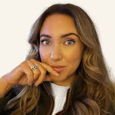 Lisa Gregory - YouTube