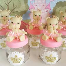 And for expectant parents, the idea of having a traditional baby shower is pretty much off the table right now. Souvenirs Para Baby Shower Nina En Porcelana Fria Baby Shower