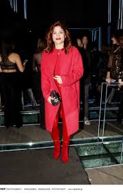 Με αυτή την απορία μάλλον θα μείνουν και οι τηλεθεατές. Mairh Synatsakh Aimilianos Stamatakhs Erwteymenoi Alla Diakritikoi Sta Mpoyzoykia Eikones Zwh Iefimerida Gr