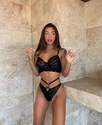 Mila Pan - Free nude pics, galleries & more at Babepedia