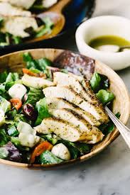 Grilled Mediterranean Chicken Salad With Oregano Vinagirette Recipe Homemade Salads Recipes Summer Dinner Recipes Grill Mediterranean Chicken