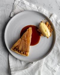 Tarte Tatin Mit Vanilleeis Aus Kitchen Impossible Lecker Co Foodblog Aus Nurnberg Lebensmittel Essen Tarte Tatin Rezepte