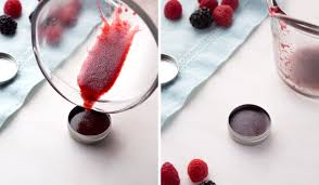 Lip stains look more glamorous than lipsticks, and give a subtle touch to your looks. Easy Diy Lip Stains With Pomegranate Berries Beets Thrive Market