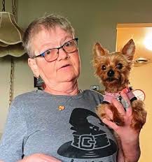 Obituary for Gloria "Dee" (Richards) Houck