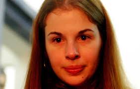 On halloween night, a young woman sneaks her boyfriend into her house…to kill her parents. Suzane Von Richthofen Deve Ser Indenizada Pela Globo Entenda O Caso