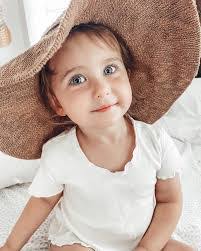 Abbie Monroe's Instagram, Twitter & Facebook