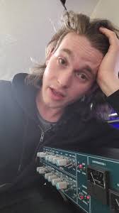 The Behringer 369 compressor in action #musicproduction #behringer