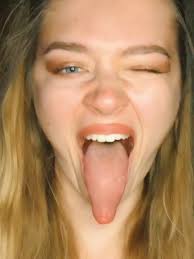WATCH YOUR TONGUE... #fyp #longtongue #lengua #women #reallylong #tongue  #makeviral #duet #tonguechallenge #lingua #tonguetricks #lengualarga  #longtonguegirl #womentongue #duett #sexy #venoms #perte ...