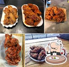 Jordan andino fries up a batch of kimchi fried chicken inspired by guy's grocery games. Guten Dag Korean Fried Chicken Berlin Korean Restaurant Menu And Reviews