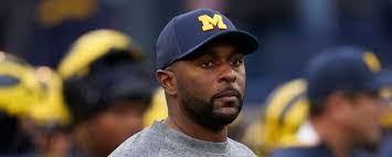 Deshon Saunders's Instagram, Twitter & Facebook