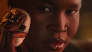 Amazon.com: 半透明無滑石定型粉超模糊:自然和模糊表面,持久,最適合中性至乾性肌膚+ 成熟肌膚,注入透明質酸,色調玫瑰: 美容與個人護理