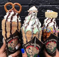 Submitted 2 hours ago by southpawace14. Wow Hungarian Chimney Cake Shop Sweeps Canadians Off Their Feet Daily News Hungary