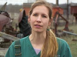 Dr. Emily Thomas loves earings. #DVM #emilythomas