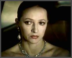 She is Rozina, a Bangladesh based actress. She acted with Mithun  Chakraborty in 1985 movie Aar Paar which happened to be Shakti Samanta's  one of the last movies.