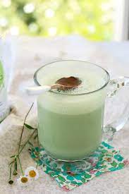 Functionally delicious iced or hot. How To Make A Matcha Green Tea Latte Yummy Mummy Kitchen