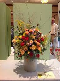 Creative Mass Floral Designs Bing Images Garden Design Flower Show Flower Arrangements