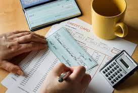 We'll highlight the pros and cons of paying off your car loan early. The Best Time To Make A Credit Card Payment Smartasset