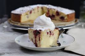 Fetten sie die springform ein und gehen sie anschließend zum teig über. Kirsch Schmand Kuchen Schneller Ruhrteigkuchen Mrs Flury Gesunde Rezepte