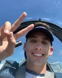 Presenting the Math major with math in his name, it's C2C Sam Mathis for  2deg Tuesday. Sam is from Redmond, Washington and enjoys fishing,  basketball, sleeping and hanging with the boys. If