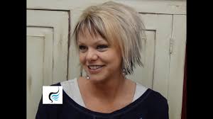 This classy hairstyle can be colored or streaked to add an element of fun and looks great on all formal occasions. Short Hairstyles With Slight Flip Hair Youtube