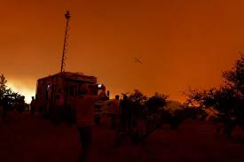 Puede afectar a estructuras y a seres vivos. Sg22cqo75tmr7m