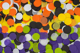 Model hiasan dari kertas dianggap sangat unik dan biasanya membuat orang lain yang melihat akan kagum. 7 Inspirasi Hiasan Kertas Gantung Yang Mudah Ditiru