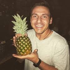 Sarah Toon (toon_sarah@)