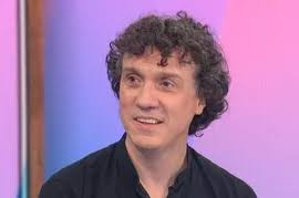 Spiderman 2 star Andrew Garfield is a geek who has always spun a web around  girls