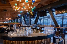 Dela med dig av dina upplevelser! Cactus Club Coal Harbour Final Touch Window Coverings