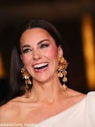 A New Engagement for the Princess and Polarizing Looks Part 2