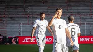 Lewandowski and pavard on target as champions go four points clear. Union Berlin Vs Bayern Munich Die Roten Menang 2 0 Okezone Bola