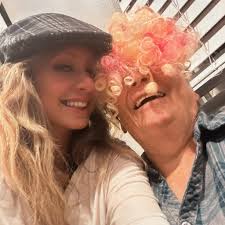 Does carlinville really need a dog park yes if it can support itself with  donations from its users. I do not own a dog and my tax money should not  have to