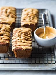 Petits Pains Aux Bananes Et Au Cafe Ricardo Recipe In 2020 Coffee Banana Bread Ricardo Recipe Banana Coffee