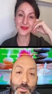 Hoy conversamos Con Álvaro Paltanioni, sobre los 6 personajes que dan vida  a la Obra "Detrás de mi ventana" que se presenta este sábado 9 a las 19.30  hrs. También del taller que nos brindará el Sábado ...