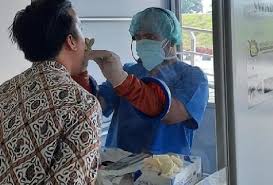 Puskemas Jemput Bola 76 Pedagang Pasar Ciracas Jalani Tes Swab Metro Tempo Co