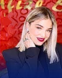 Lilian Ware's Instagram, Twitter & Facebook